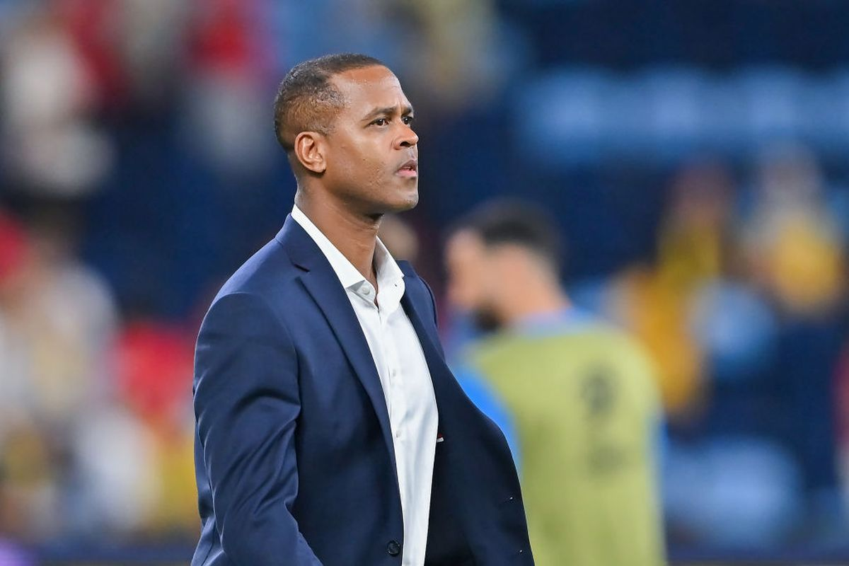 Media Eropa: Kluivert Hebat Sebagai Pemain, Tapi Tidak Sebagai Pelatih
